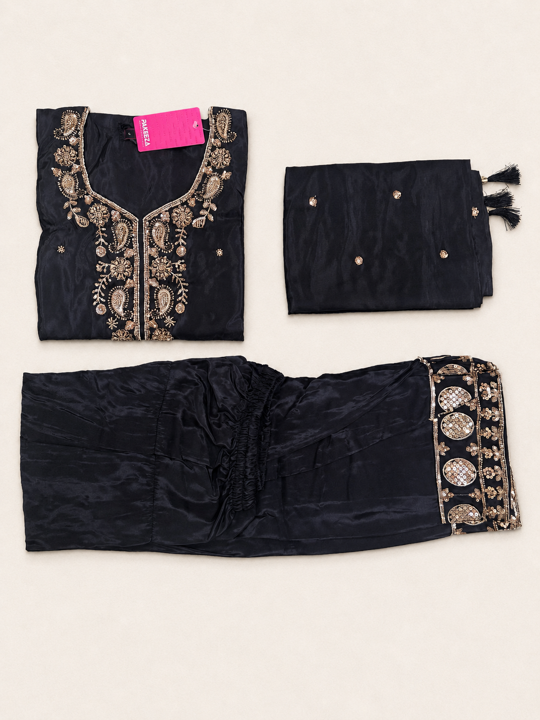 Farshi Salwar Suit view 4